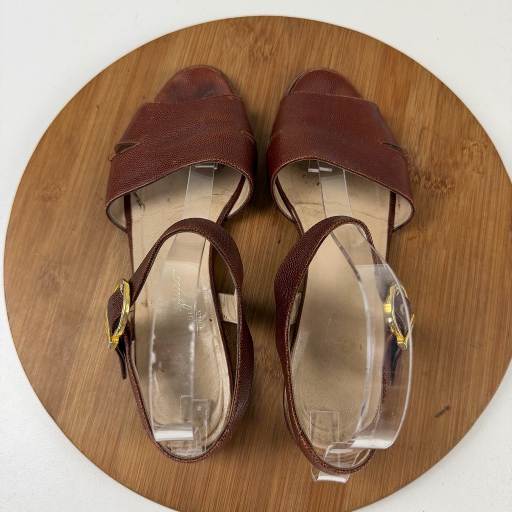 Salvatore Ferragamo Elegant Brown Leather Sandals - Picture 5 of 11